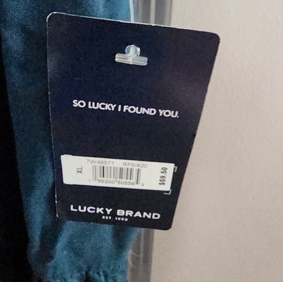 Top - Picture 2 of 4